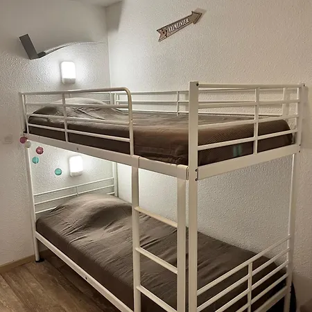 아파트 6 Personnes Au Pied Des Pistes - Ecrin Des Neiges 205 발마이니어
